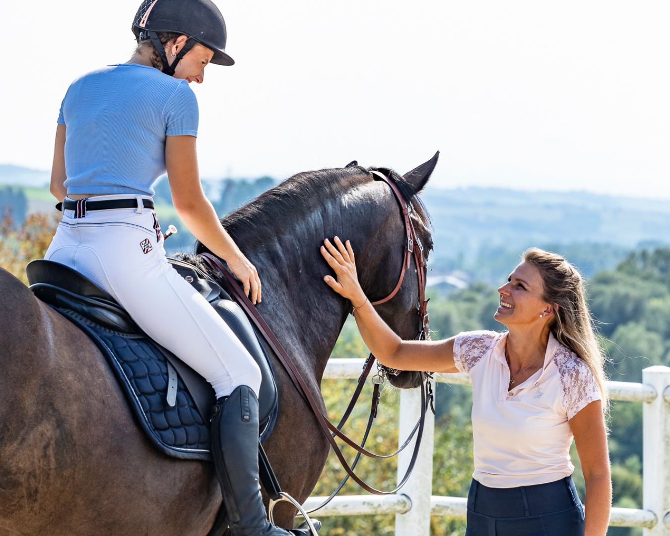 Reiten in Passion - Sabrina Radl-Mica, Reitunterricht vertikal, klassische Dressur; Foto: Viktoria Kierner